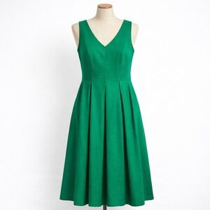 ModCloth Pinup Dress Green Sleeveless V Neck Pleated L Retro Preppy Classic Twee
